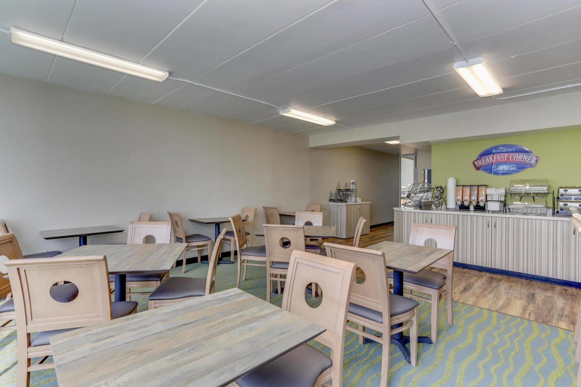 Baymont By Wyndham Virginia Beach Oceanfront Exterior foto
