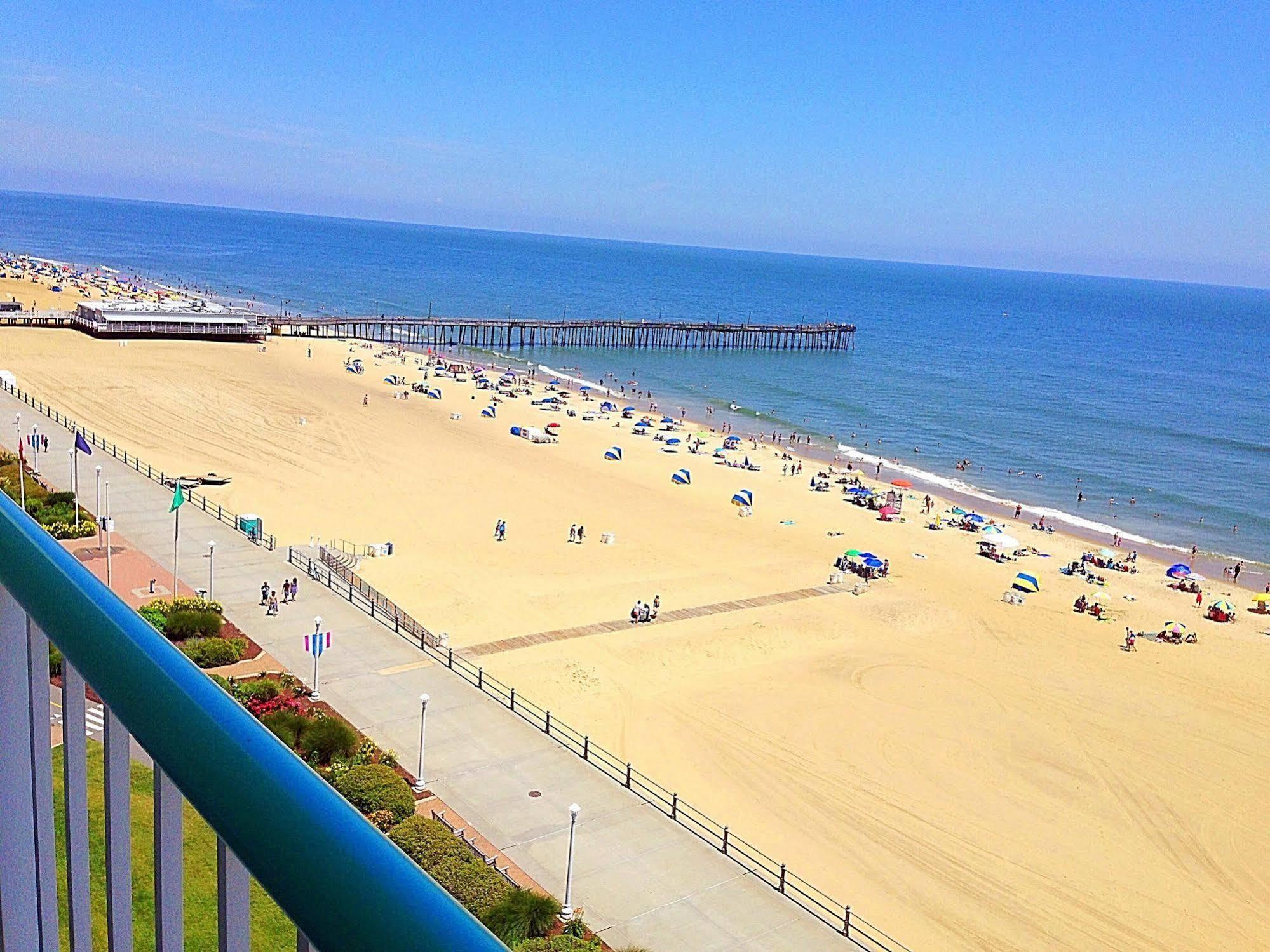 Baymont By Wyndham Virginia Beach Oceanfront Exterior foto